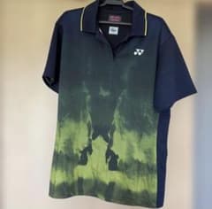 土曜日限定値下げ YONEX バドミントンウェア ネイビー メンズMサイズのサムネイル