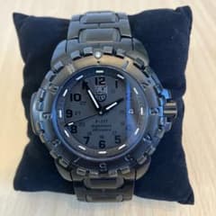 美品 ルミノックス ナイトホーク 6400シリーズ F-117 ブラックアウト