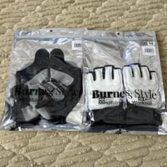 【新品未使用】Burnes Style グローブ&シューズ　セット Burnes Style ラバ ボクシング グローブ シューズ - メルカリ