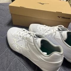 Mizuno ホワイト スパイクシューズ 28.5cmのサムネイル