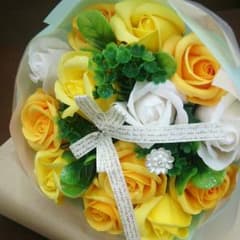 ソープフラワーの花束のサムネイル