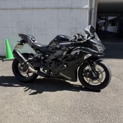 Kawasaki Ninja ZX-25R 2022年式 自賠責令和9年7月まで - メルカリ