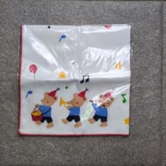★新品★familiar ハンカチ ファミリアのサムネイル