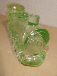 レトロ　ウランガラス　SL蒸気機関車　キャンディーポット　ミニチュア玩具　金平糖 レトロ ウランガラス SL蒸気機関車 キャンディーポット ミニチュア玩具