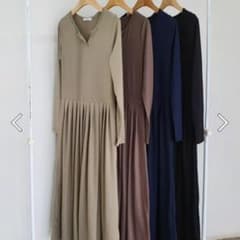 専用mayblueプリーツロングワンピースのサムネイル