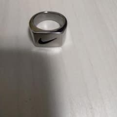 Nike スクエアリングのサムネイル
