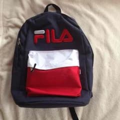 東堤文汰様専用☆値下げしました！！FILA リュックのサムネイル