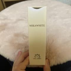 MIKA WHITEのサムネイル