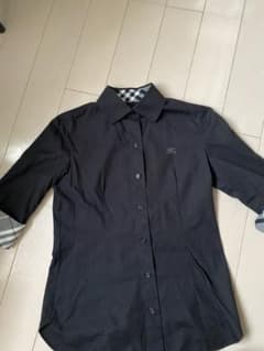 BURBERRYブラウス黒のサムネイル