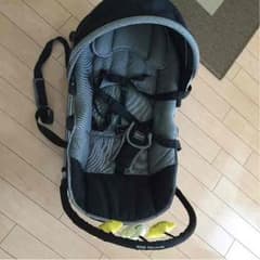 アンミーママ様専用【美品】送料込み☆KATOJIバウンサー☆玩具付き！！のサムネイル