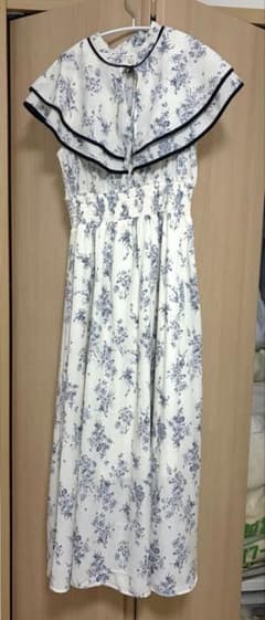 【PALEMO STORE】 花柄ロングワンピースのサムネイル