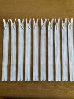 コンシールファスナー 20cオフホワイト 10本セットのサムネイル