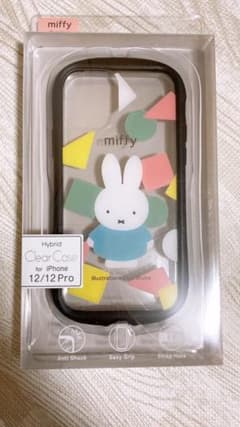 【新品未使用】ミッフィー iPhone12/12pro スマホケースのサムネイル