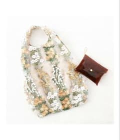 Francfranc チュール素材エコバッグ 花柄 刺繍 収納ポーチ付きのサムネイル