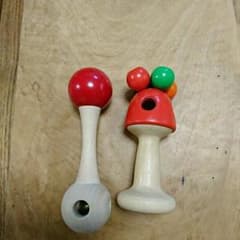 セレクタ  アーリッカ ガラガラ 木のおもちゃのサムネイル
