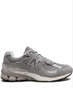 New Balance 2002R グレー スニーカーのサムネイル