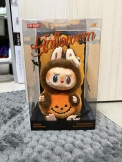 POP MART】 LABUBU ハッピー ハロウィン ぬいぐるみペンダント - メルカリ