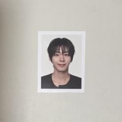 AHOF ジョンウ 証明写真のサムネイル