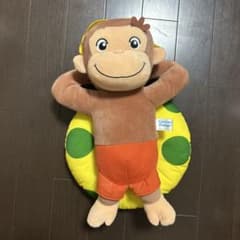 Curious e ぬいぐるみ Curious George ぬいぐるみ 浮き輪付き - メルカリ