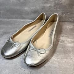 【美品】Fabio Rusconi シルバーフラットシューズ 37 FABIO RUSCONI フラットシューズ シルバー 23.5cm - メルカリ