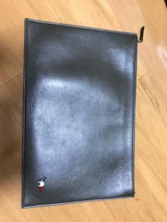 クラッチバッグのサムネイル