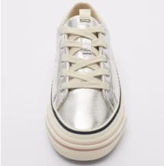 新品☆ZARA ザラ メタリックスニーカー シルバー