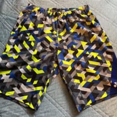 バドミントン　ヨネックス  ハーフパンツ　oサイズのサムネイル
