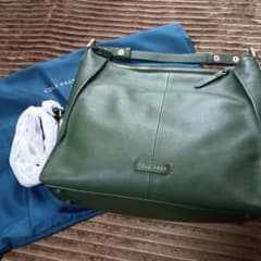 COLE HAAN グリーン レザー ショルダーバッグのサムネイル