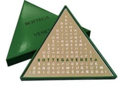 BOTTEGA ノベルティ トライアングルフォントインテリア ボッテガ