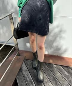 AmeriVintage FAKE LEATHER CUT WORK SKIRTのサムネイル