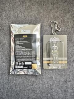 セブチ ウォヌ HOME アクリルキーリング seventeenのサムネイル