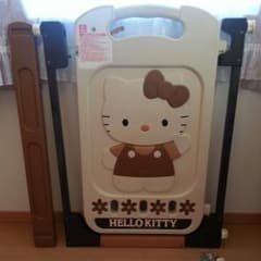 キティちゃん ベビーゲート 赤ちゃん用 階段 柵のサムネイル