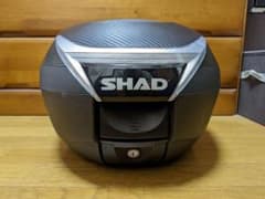 SHAD SH34 34L カーボン調　トップケース　リアボックスのサムネイル