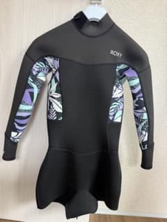 【未使用品】ROXY ウェットスーツ スプリング Mサイズのサムネイル