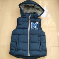 Ｈ＆Ｍ　ダウンベスト　キッズ　１３０センチのサムネイル