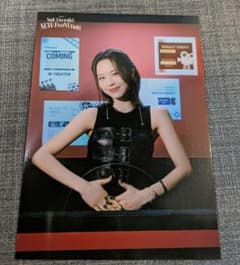 NiziU NEW EvoNUtion ラントレ MAKOのサムネイル