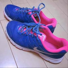 NIKE ランニングシューズのサムネイル