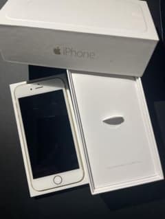 【超特価】【美品】iPhone 6 Gold 64 GB docomoのサムネイル