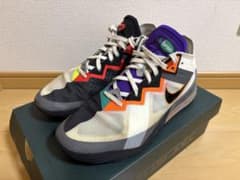 Lebron18Lowのサムネイル