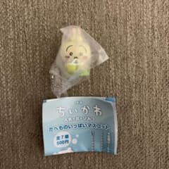 ちいかわ　人魚の島のひみつ　たべものいっぱいマスコット　うさぎのサムネイル