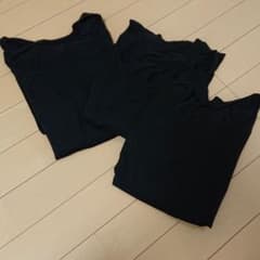 ユニクロヒートテックまとめ売り（三枚）のサムネイル