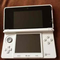 30日まで限定価格！カバー付き3DSホワイトのサムネイル
