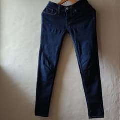 Levis リーバイス　スキニージーンズ　レギンスのサムネイル