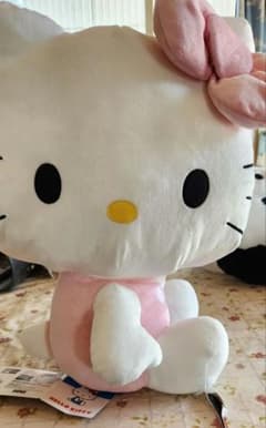 Sanrio Hello Kitty ぬいぐるみ ピンクのサムネイル