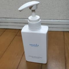 ミュゼ 薬用スムーススキンコントロールミルクローション 『ちゅー様専用』のサムネイル