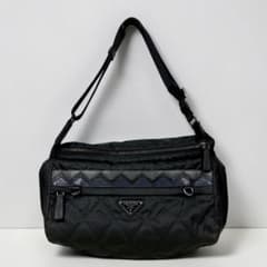 Prada プラダ 2VH991 ボディバッグ 斜め掛け ブラック 黒 - メルカリ