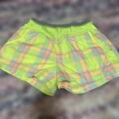 New Balance ショートパンツ Sサイズ チェック柄のサムネイル