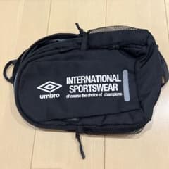 UMBRO アンブロ ワンショルダー ボディバッグ ブラックのサムネイル
