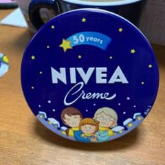 ニベアクリーム 限定デザイン 缶のサムネイル