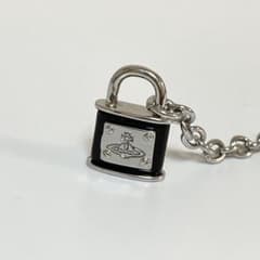 Vivienne Westwood｜パドロックネックレス シルバー×ブラック - メルカリ